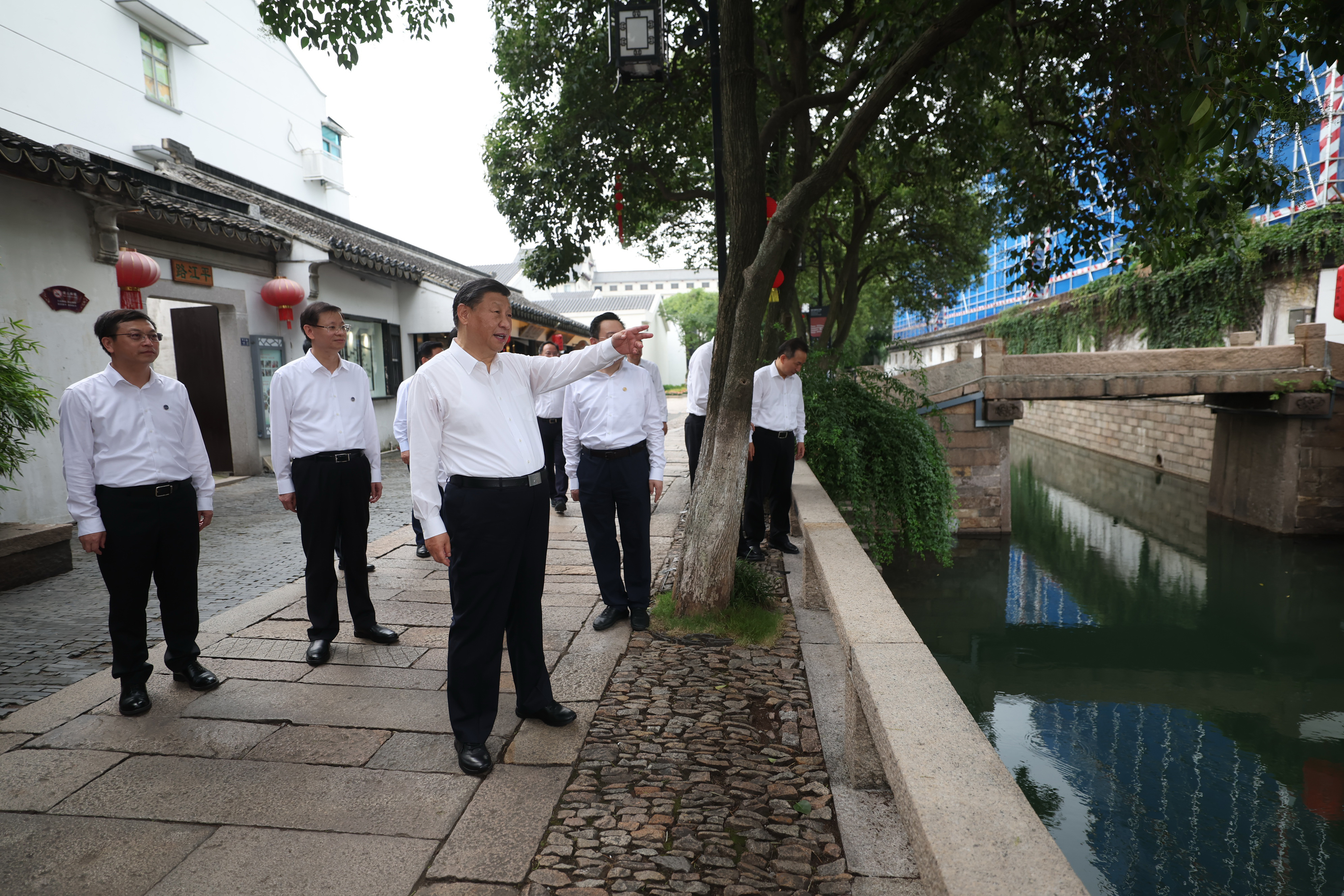 2023年7月6日，習(xí)近平在蘇州平江歷史文化街區(qū)考察。