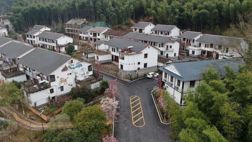 江西資溪縣烏石鎮(zhèn)新月畬族村景象。新華社記者 彭昭之 攝