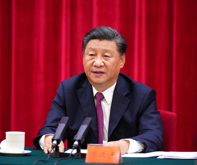 2020年9月3日下午，中共中央、國務(wù)院、中央軍委在北京人民大會堂舉行座談會，紀(jì)念中國人民抗日戰(zhàn)爭暨世界反法西斯戰(zhàn)爭勝利75周年。中共中央總書記、國家主席、中央軍委主席習(xí)近平出席座談會并發(fā)表重要講話。新華社記者 謝環(huán)馳 攝