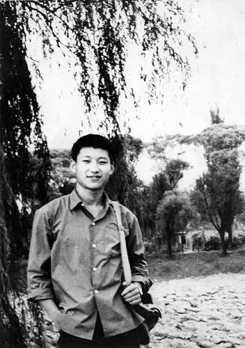 這是1972年，插隊(duì)回京探親時(shí)的習(xí)近平。