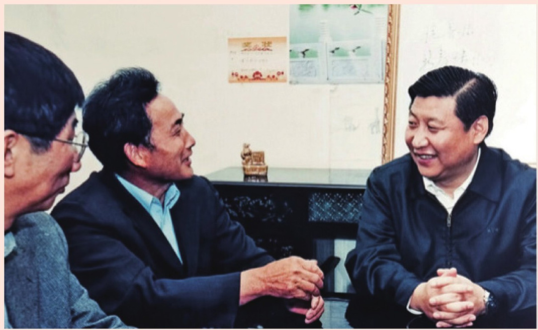 2003年4月24日，時任浙江省委書記習(xí)近平在浙江下姜村調(diào)研。